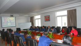 海川裝備公司組織集中觀看專(zhuān)題片《永遠(yuǎn)在路上》