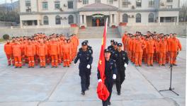 贊皇金隅舉行新年升旗儀式喜慶元旦佳節(jié)