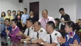 點贊！川航英雄機長劉傳健咱水泥人的后代！