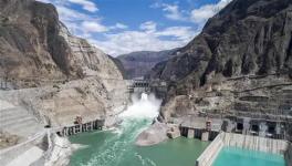 世界首座300米級低熱水泥混凝土特高拱壩全線貫通！