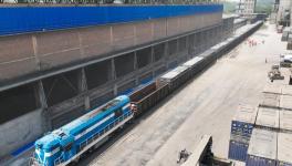 破萬(wàn)噸！這趟“水泥專列” 直達(dá)浙江！