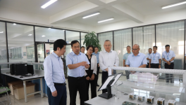 海螺集團(tuán)黨委書記、董事長楊軍蒞臨東方測控調(diào)研